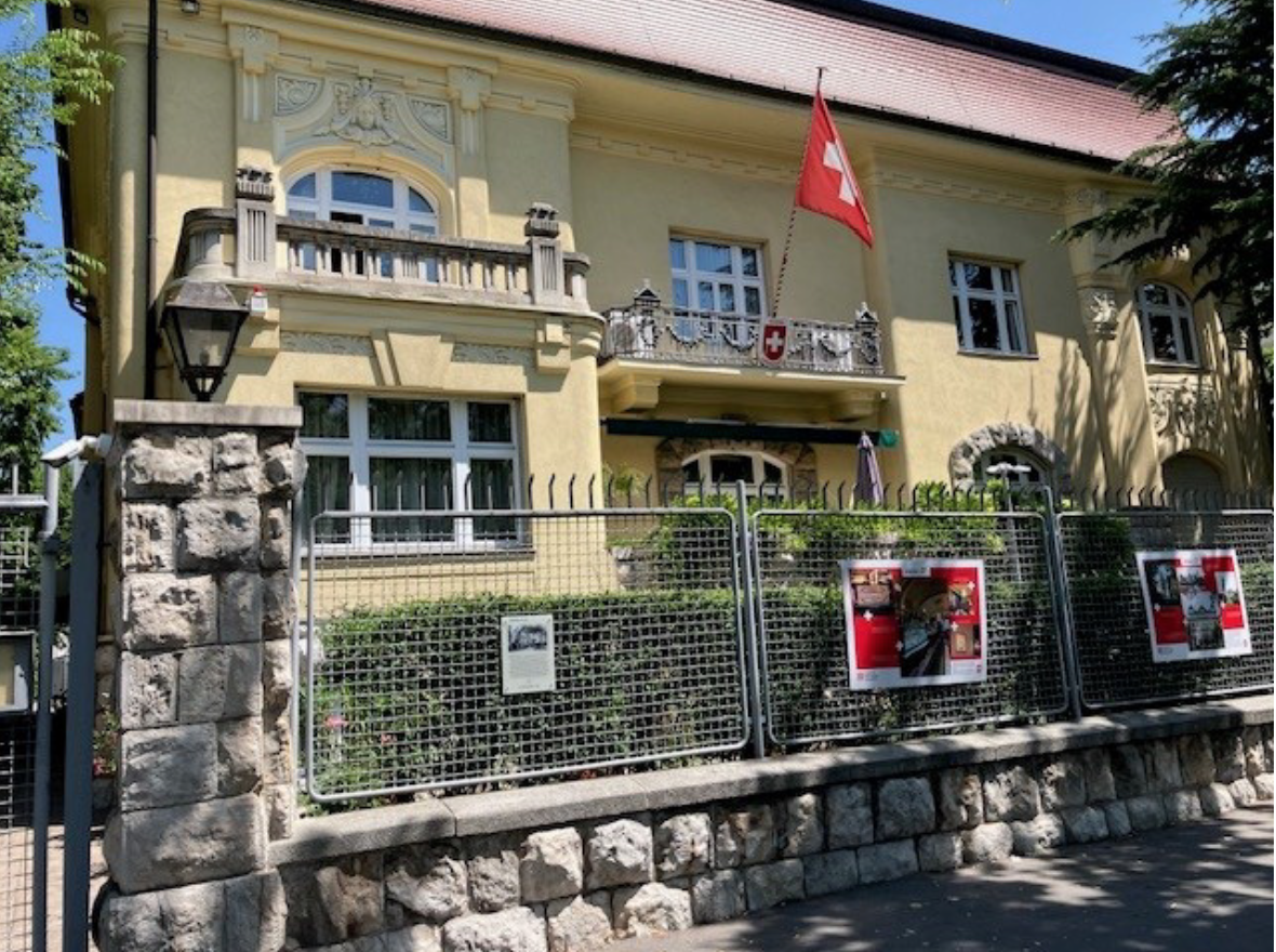 (b26050) Sanierung der Schweizer Botschaft in Budapest / BKP 290